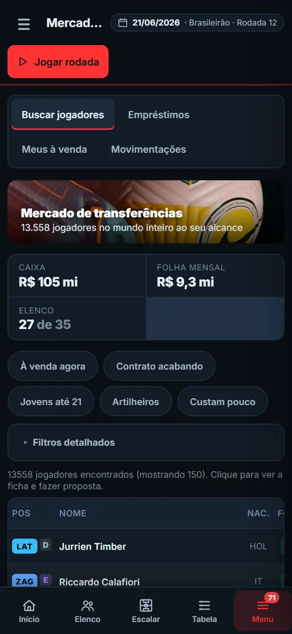 Mercado de transferências com o caixa do clube e a lista de jogadores, no celular